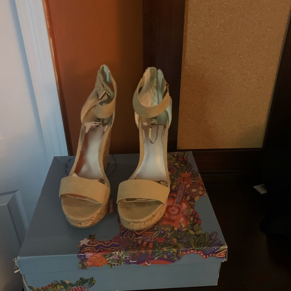 Sandle Wedges